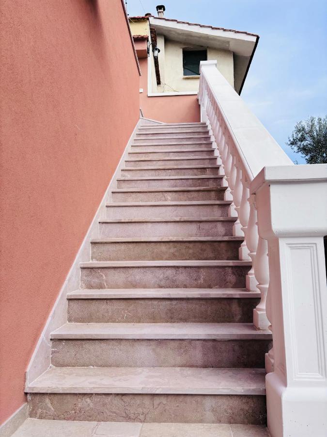 Villa Raffaele Trani Zewnętrze zdjęcie