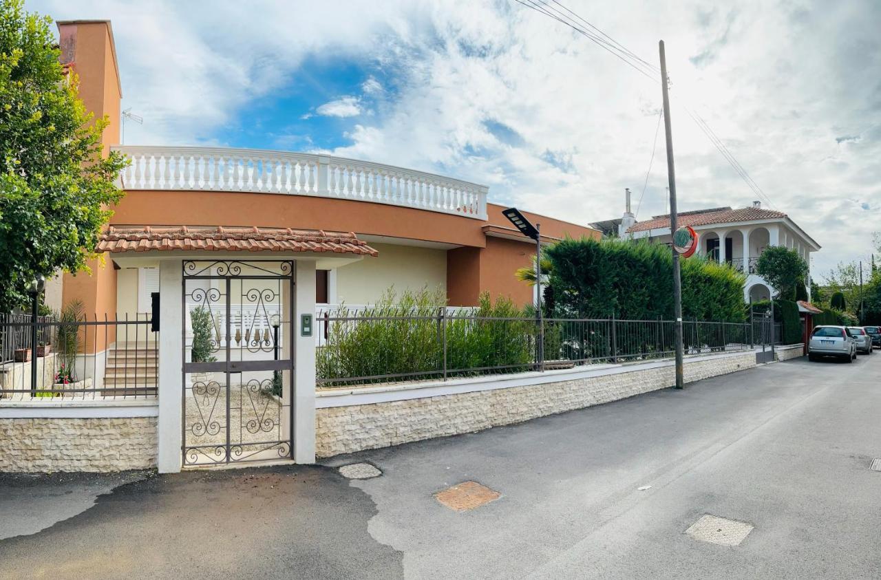 Villa Raffaele Trani Zewnętrze zdjęcie